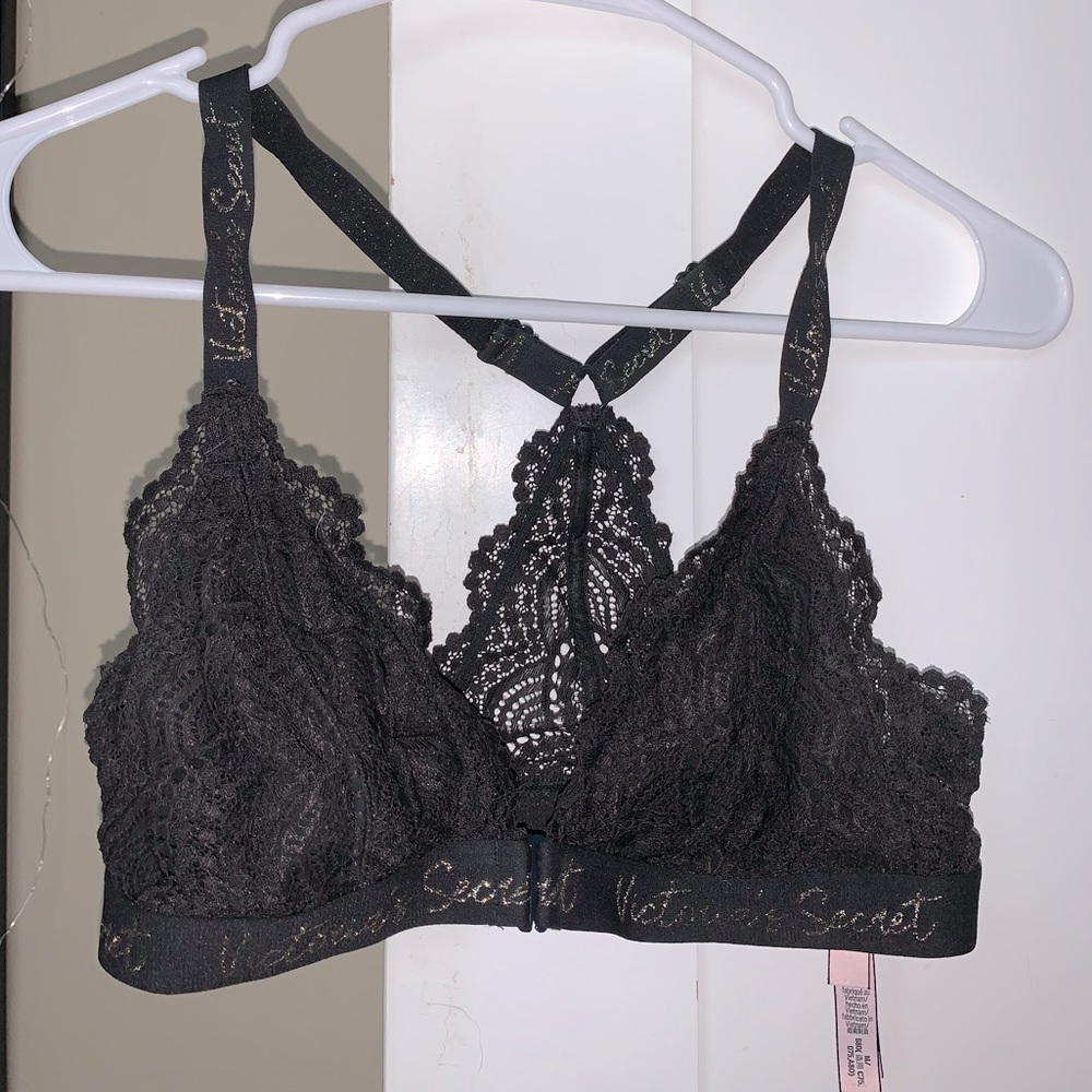 VS front clasps bralette